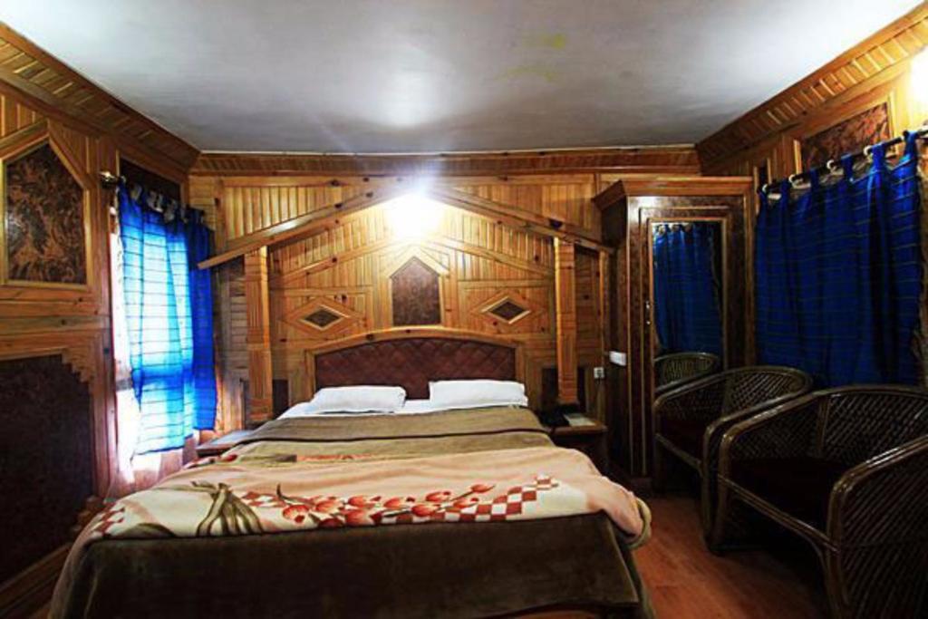 Hotel New Bharat Bhīm Tāl Exteriör bild