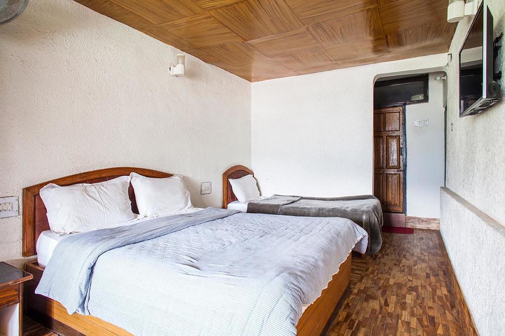 Hotel New Bharat Bhīm Tāl Exteriör bild